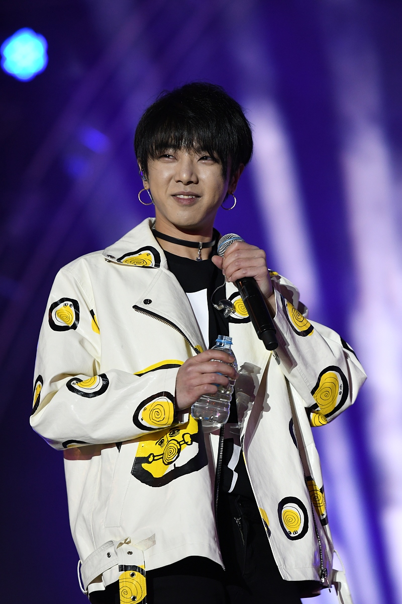 2017年4月22日,上海,b.i.g泛娱乐嘉年华.***_***华晨宇