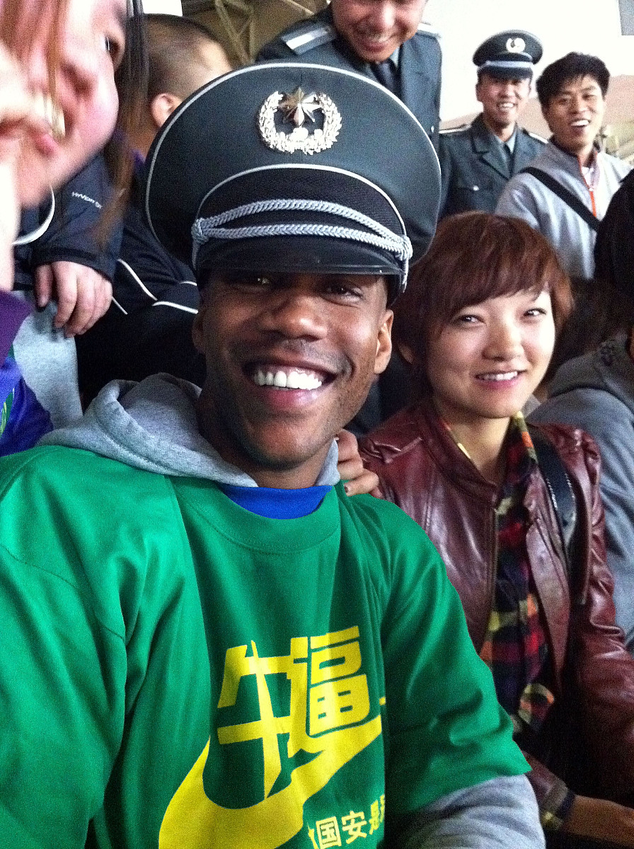 编辑推荐——马布里是怎样炼成的!马布里热爱北京,就像他曾经那么热爱