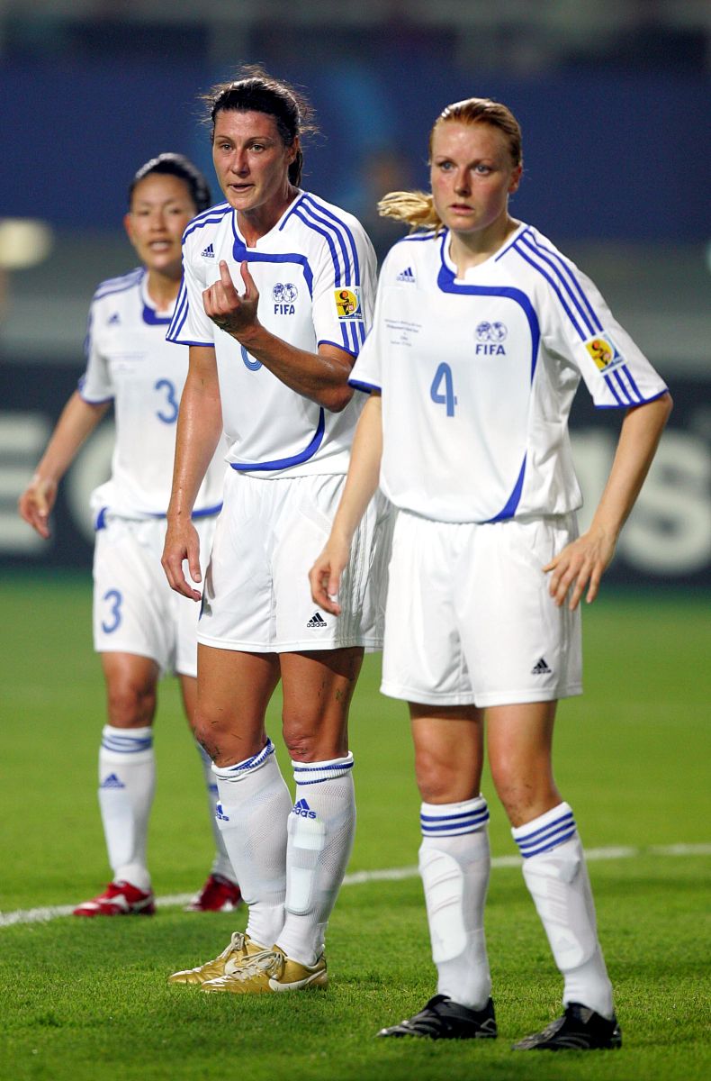 2007年4月21日,武汉,足球表演赛,中国国家女子足球队3-2战胜国际足联