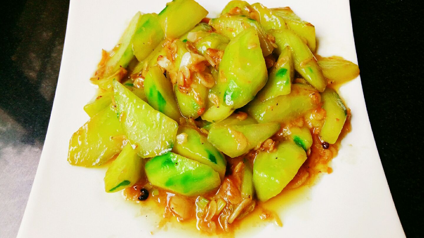虾皮炒黄瓜正宗做法告诉你! 鲜嫩脆爽不油腻 夏天必备家庭小炒!