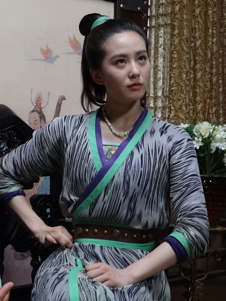 请写出一篇关于明星刘诗诗的推文