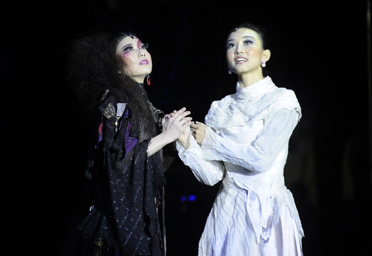 2008年9月26日,北京,国产音乐剧《蝶》举行原有版本的最后一场绝版演