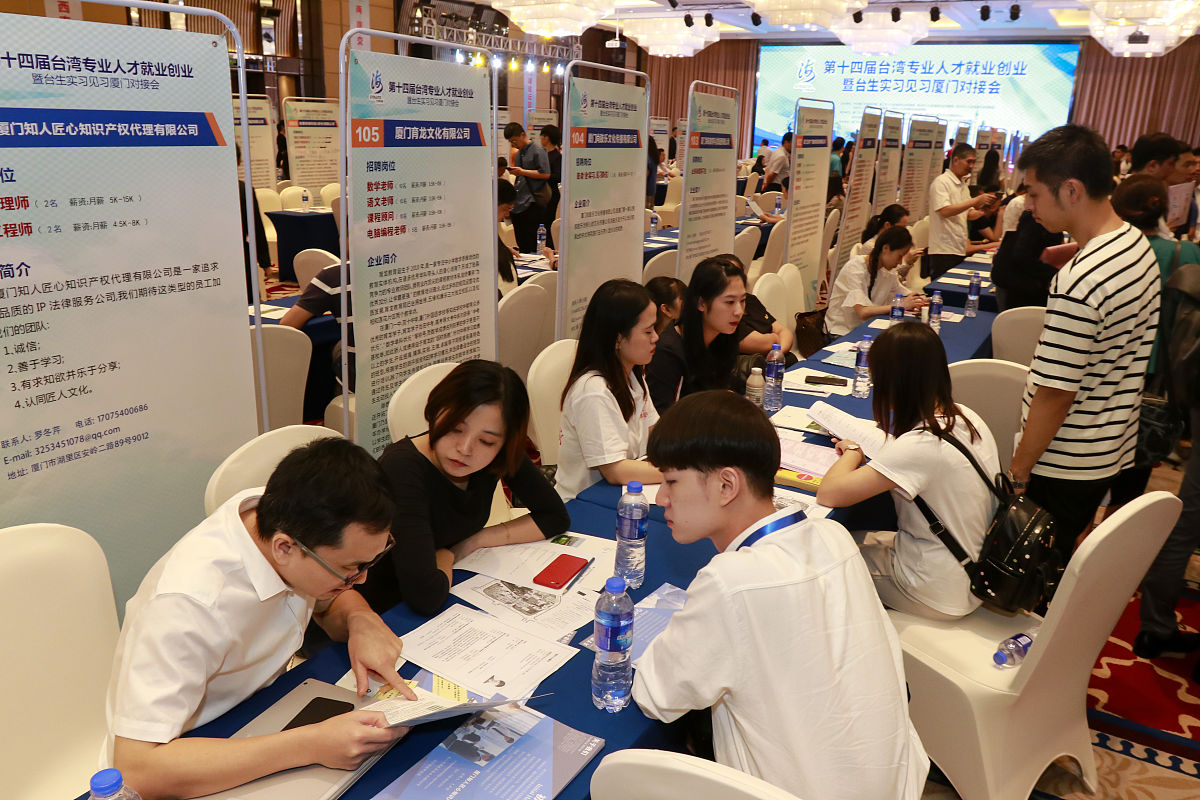 江西环境工程职业学院雕刻艺术与家具设计专业好不好发展前景怎样