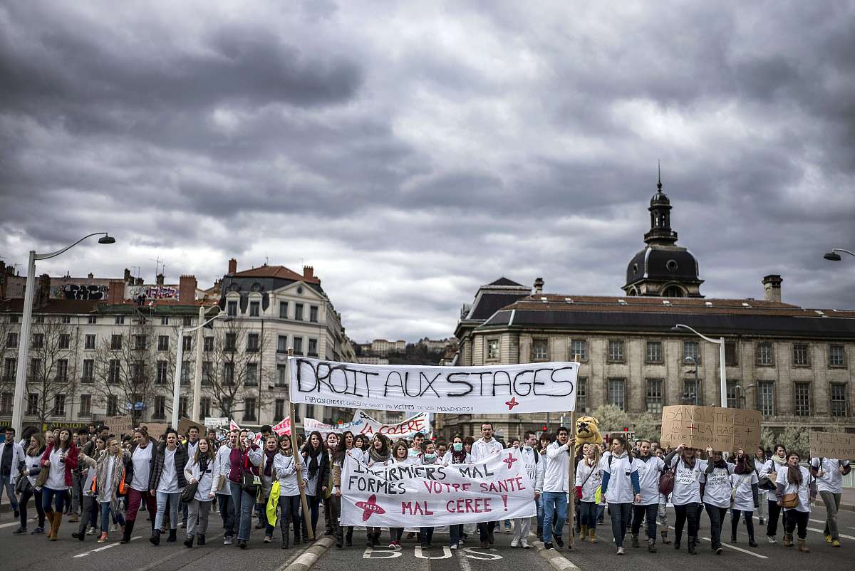 云南2022年读卫校要多少钱