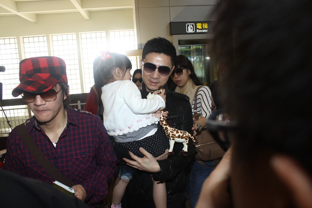 大S闪婚具俊晔后，与汪小菲的“战火”仍在继续