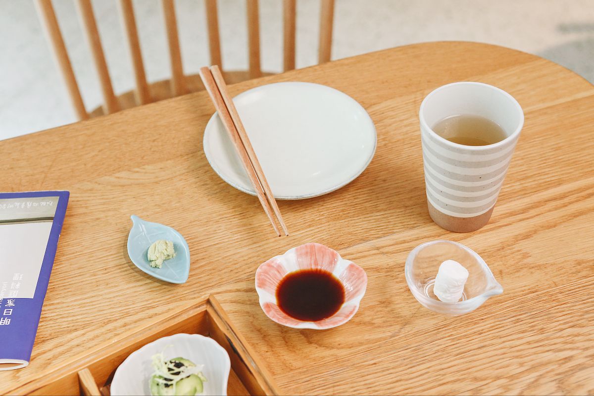 日本餐桌礼仪文化：文献推荐