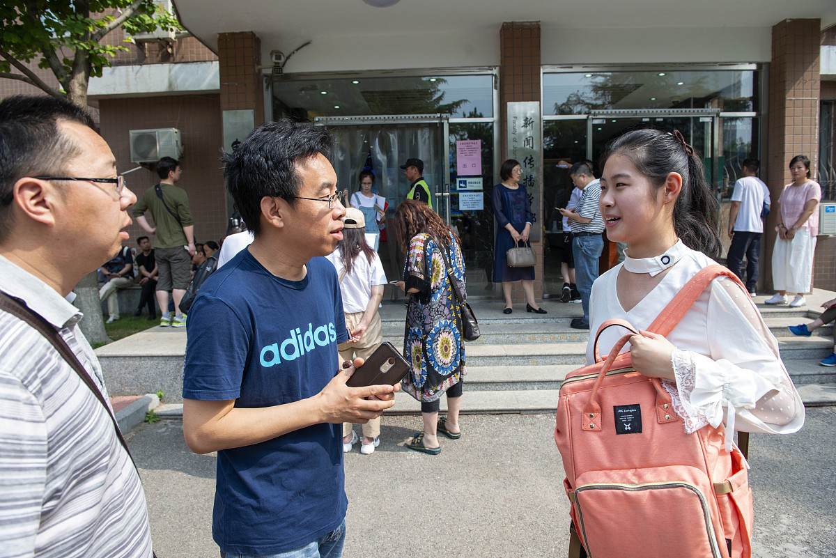 陕西盛华高新技术学校2022年招生简章 - 助学政策丰厚