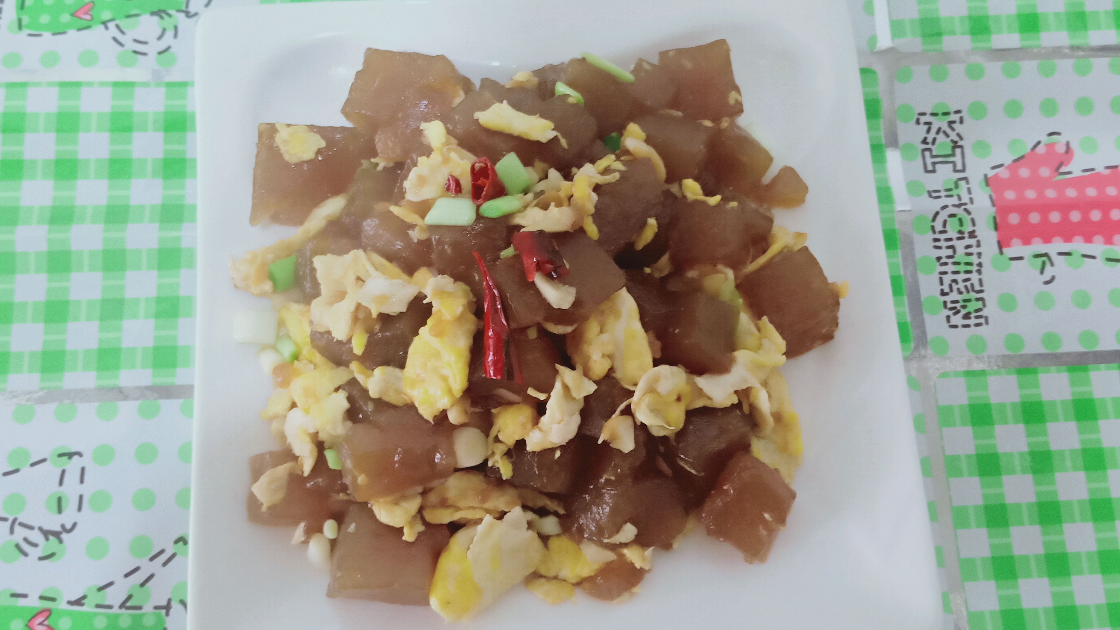 家常版凉粉炒鸡蛋做法