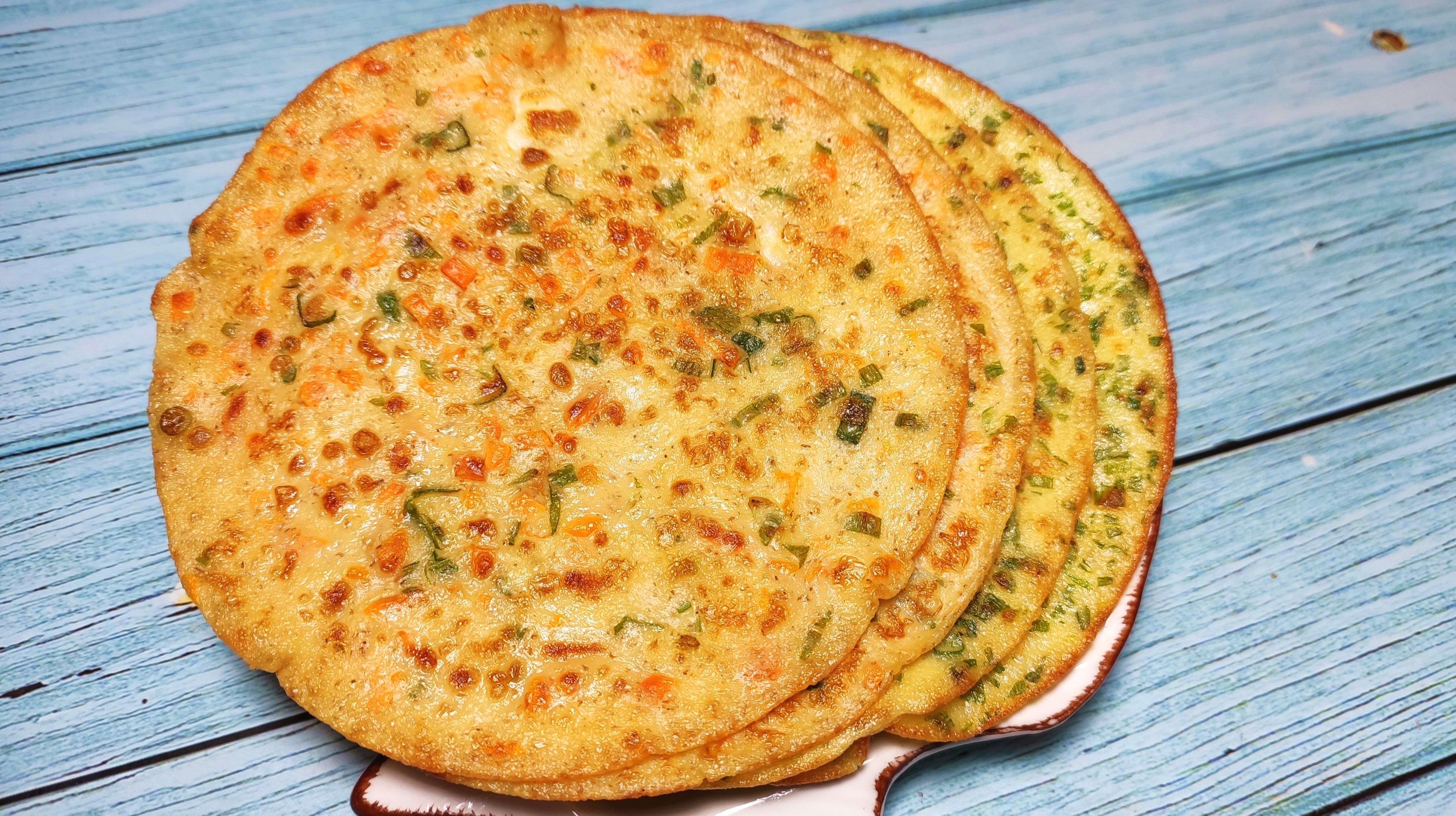 3分钟学做懒人早餐饼,筷子搅一搅,金黄酥脆,减肥也能吃