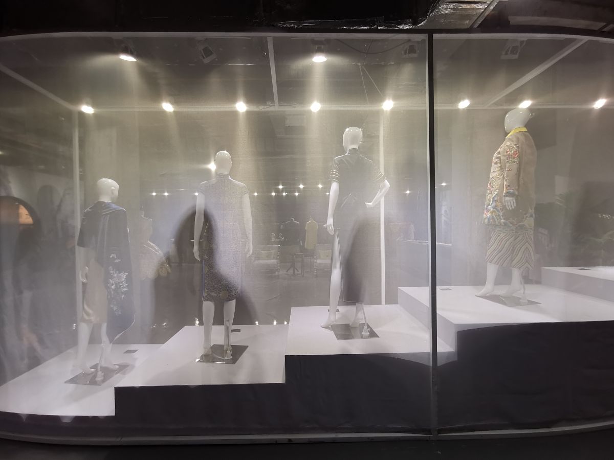 服装展示设计指南：设计师职责、技能与素质要求
