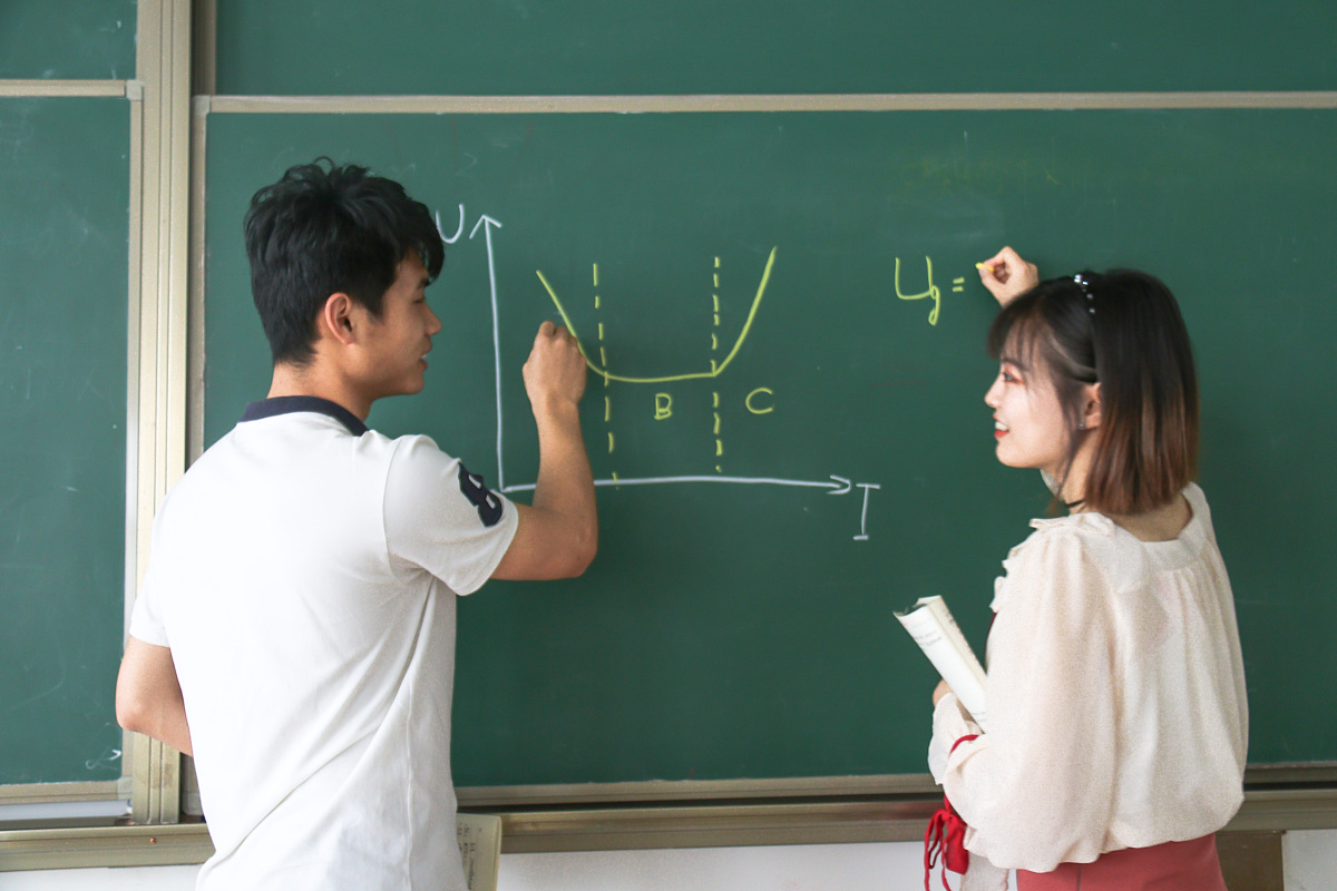 历史学专业主要学什么 课程难不难