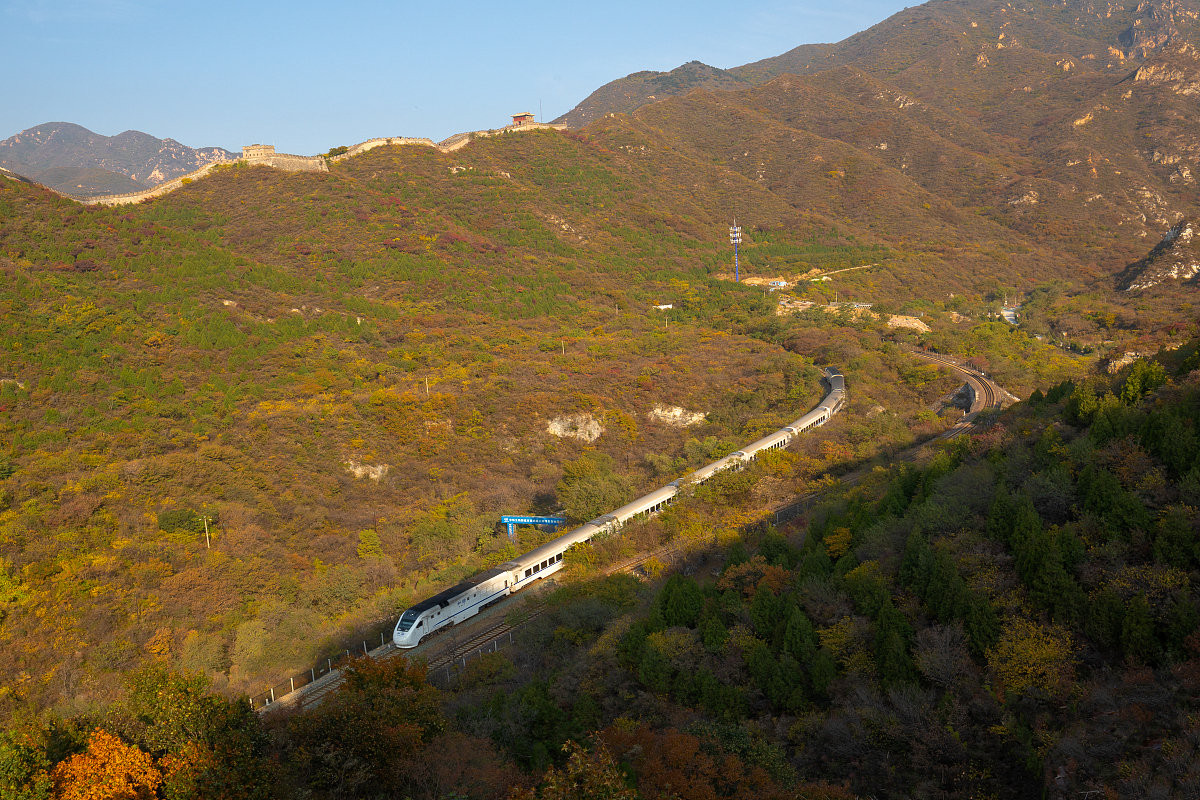 ***_***2018年10月19日,北京,居庸关景区迎来了登高赏秋期,漫山遍野彩