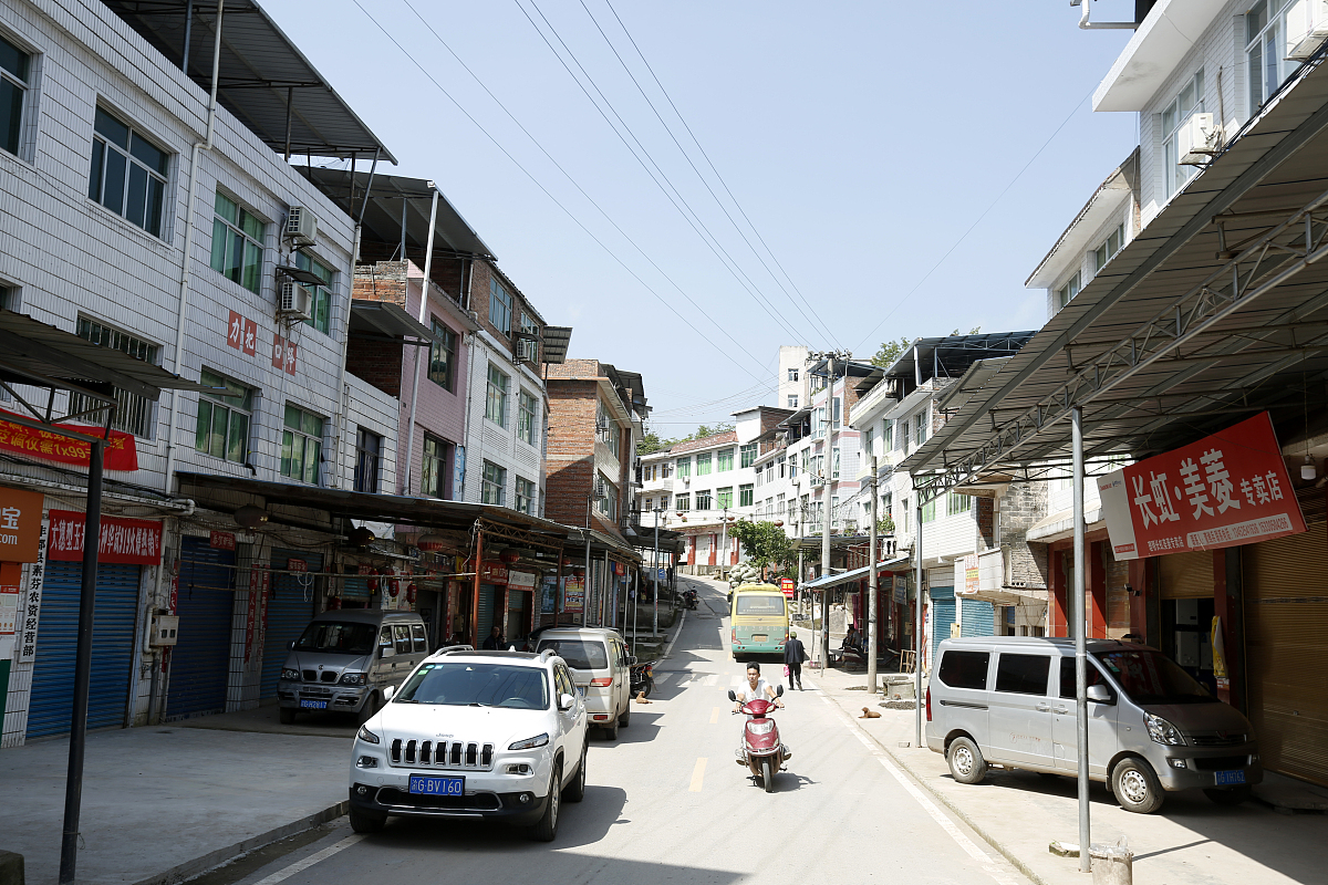 达州市达川区戛云路45号属于哪个社区？
