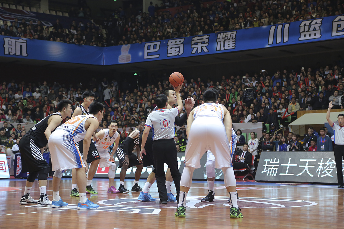 学生拉赞助的一个表达方式