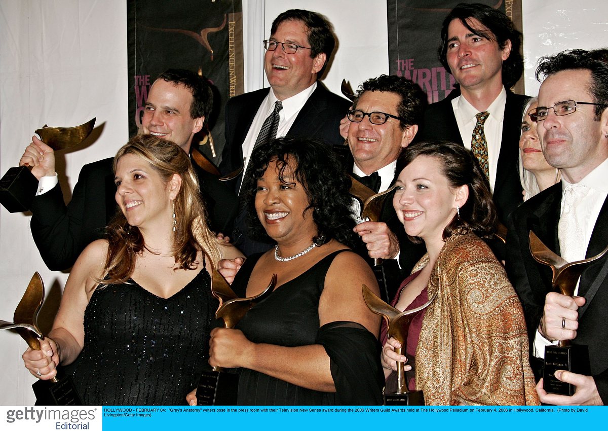 翻译这段话成英语：假设在HBO美剧中由黑人扮演特朗普总统会如何