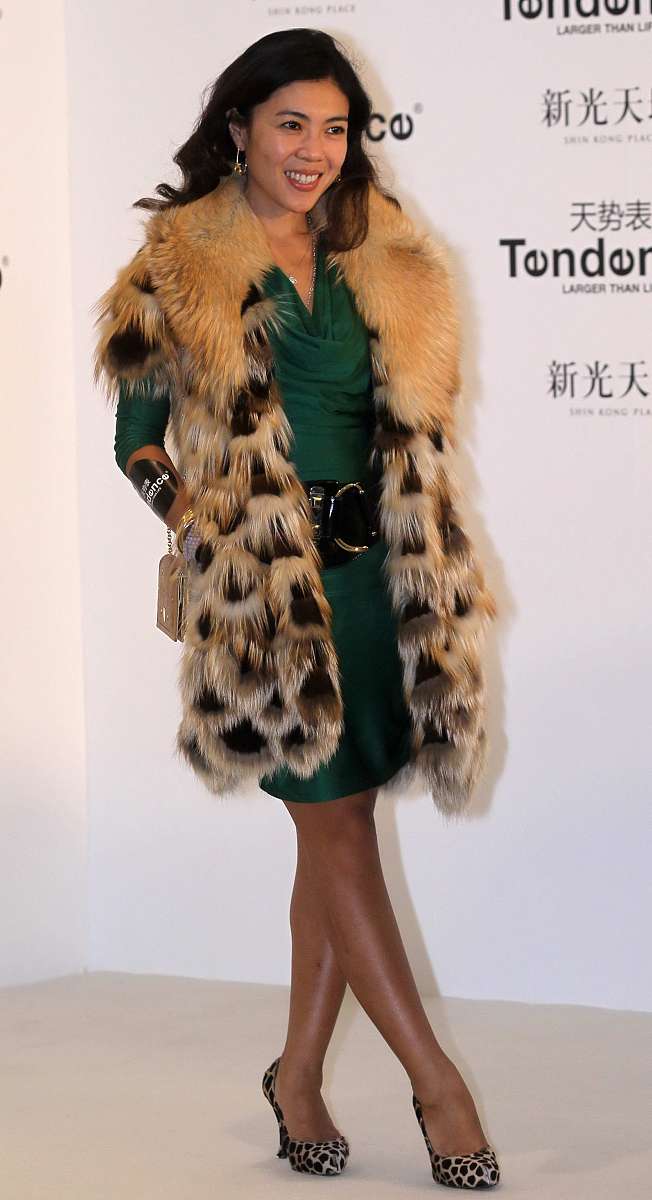 2011年11月3日,北京,明星代理的某著名腕表品牌在北京开店.***_***苏