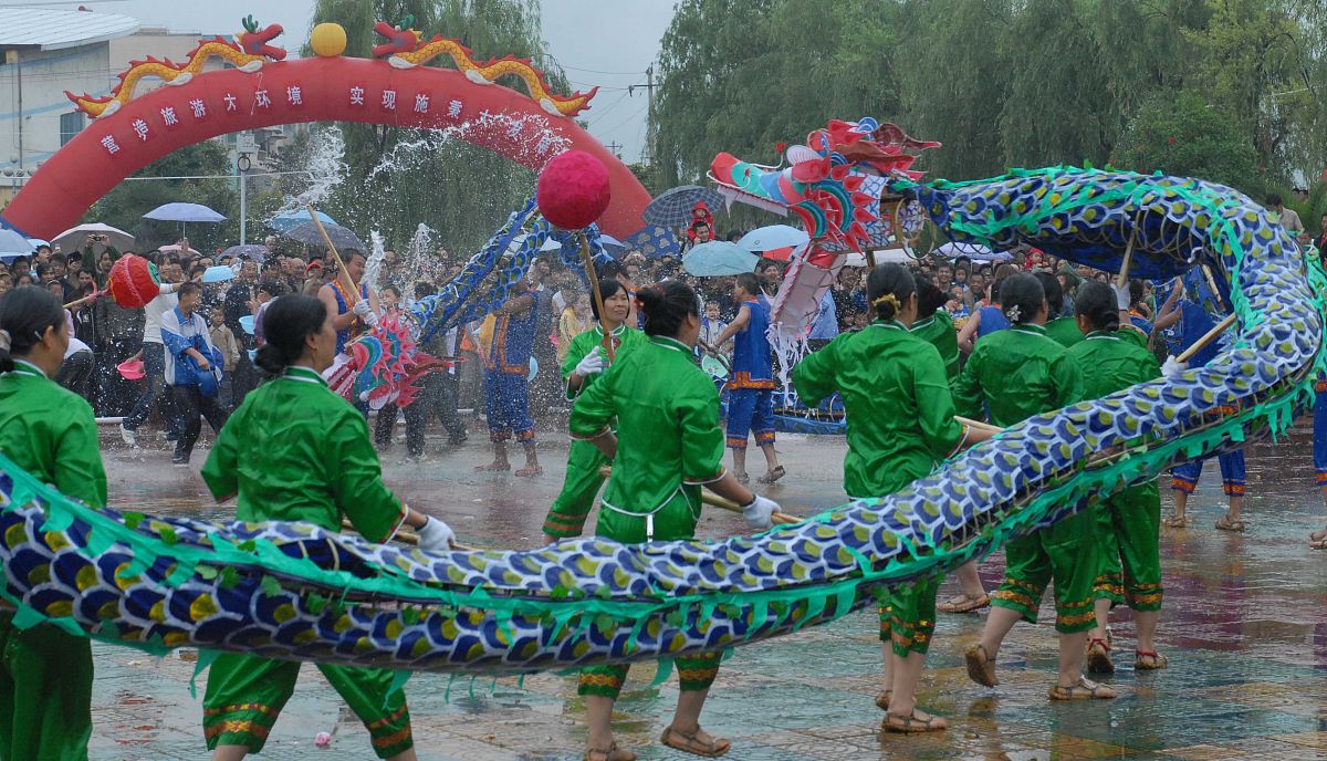 施秉中等职业技术学校2021年招生办电话及招生简章