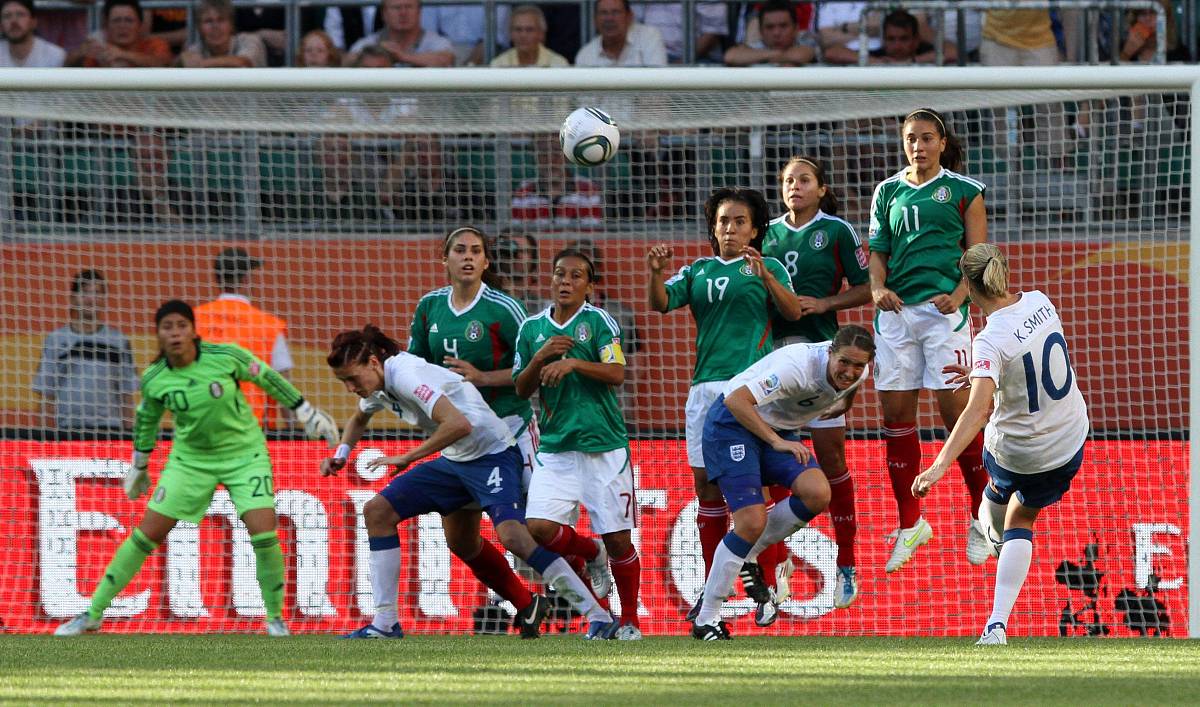 2011年6月27日,德国沃尔夫斯堡,2011女足世界杯b组,墨西哥vs英格兰.**