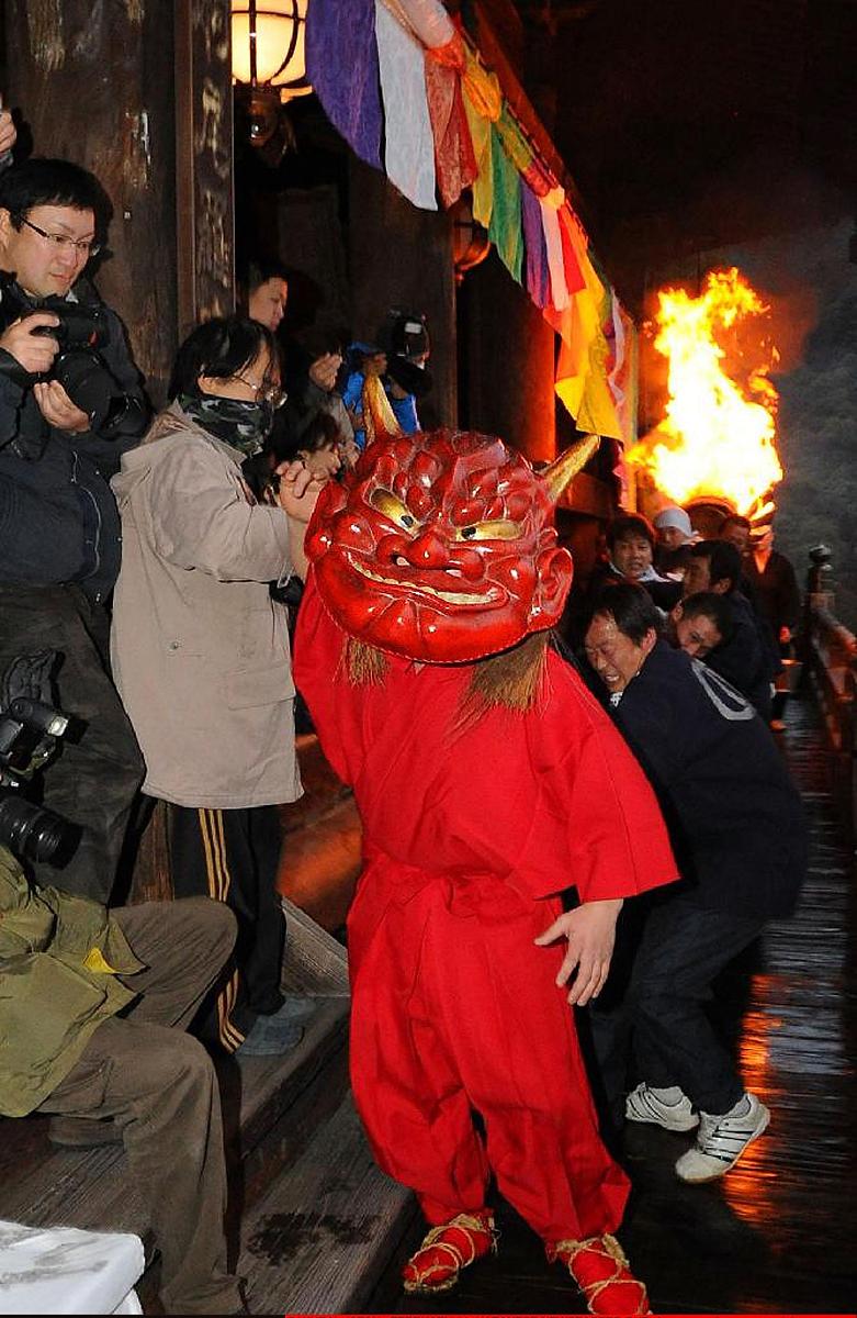 日本民俗怪异传说：食人鬼、狐狸精、鬼火等