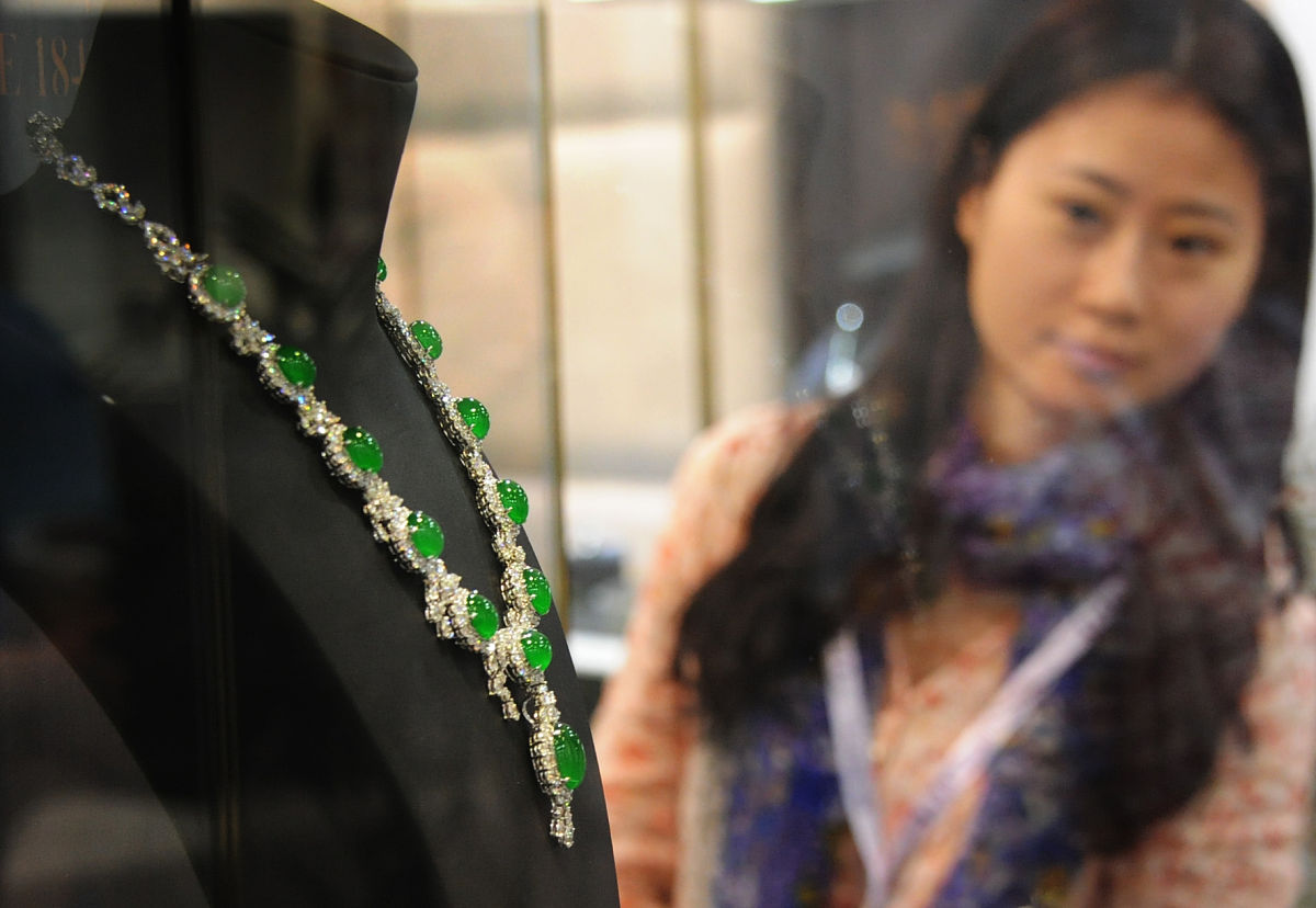 瑞丽市国际珠宝翡翠学校：学习珠宝翡翠知识，开启您的珠宝之旅