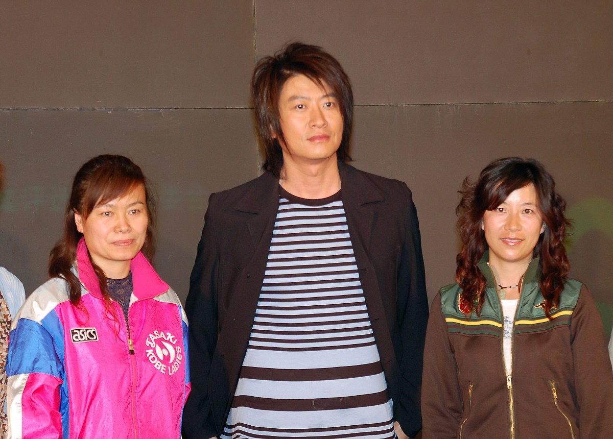 2007年 10月 12日 , 北京 , 游鸿明 出席 北京 奥运会 倒计时 300 天 