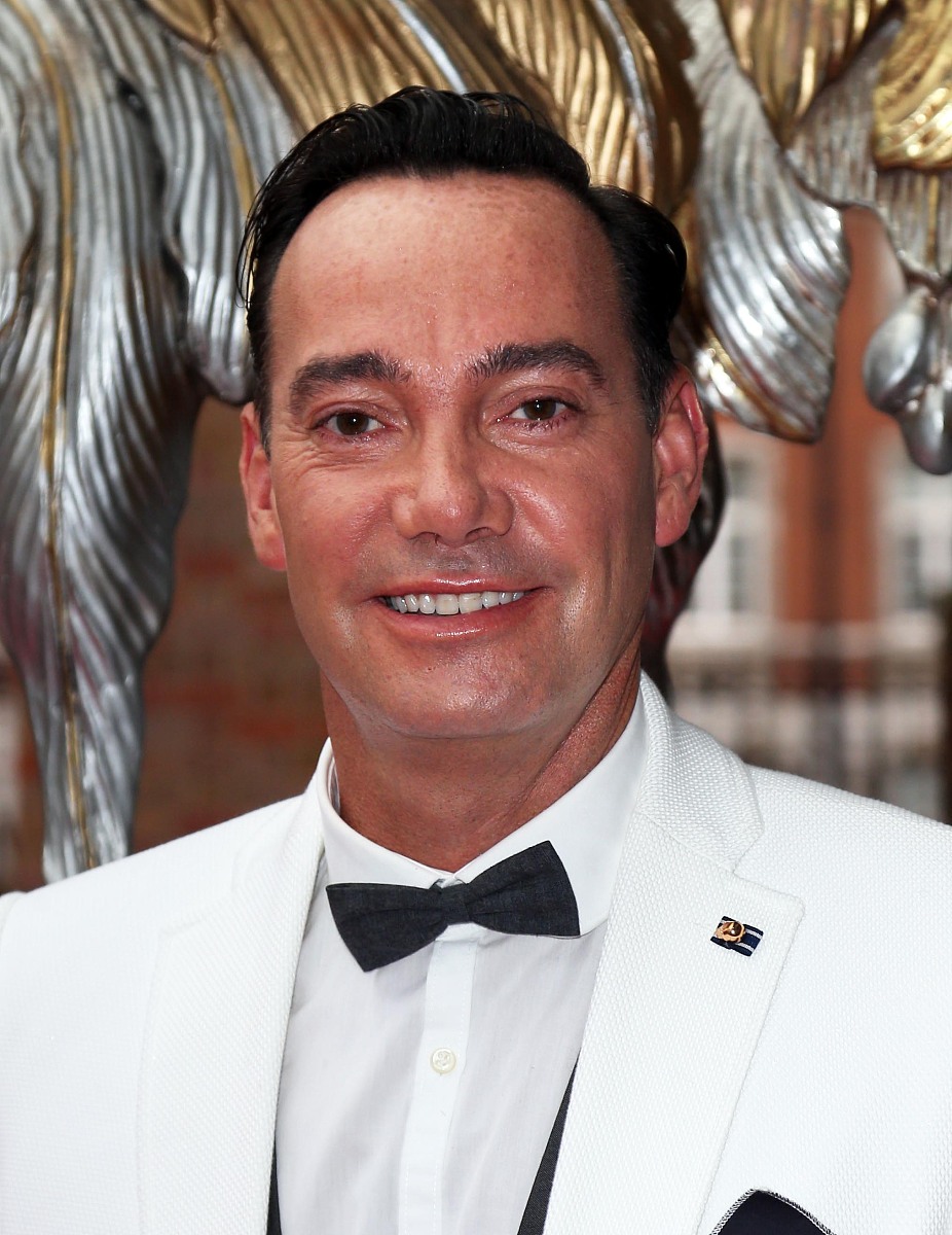 1 《百年孤独》加西亚·马尔克斯2 《1984》乔治·奥威尔3 《小王子》圣埃克絮佩里4 《追风筝的人》卡勒德·胡赛尼5 《了不起的盖茨比》F·斯科特·菲茨杰拉德6 《傲慢与偏见》简·奥斯汀7 《时间简史》史蒂芬·霍金8 《围城》钱钟书9 《哈利·波特》系列 J·K·罗琳10 《麦田里的守望者》J·D·塞林格都讲了什么？