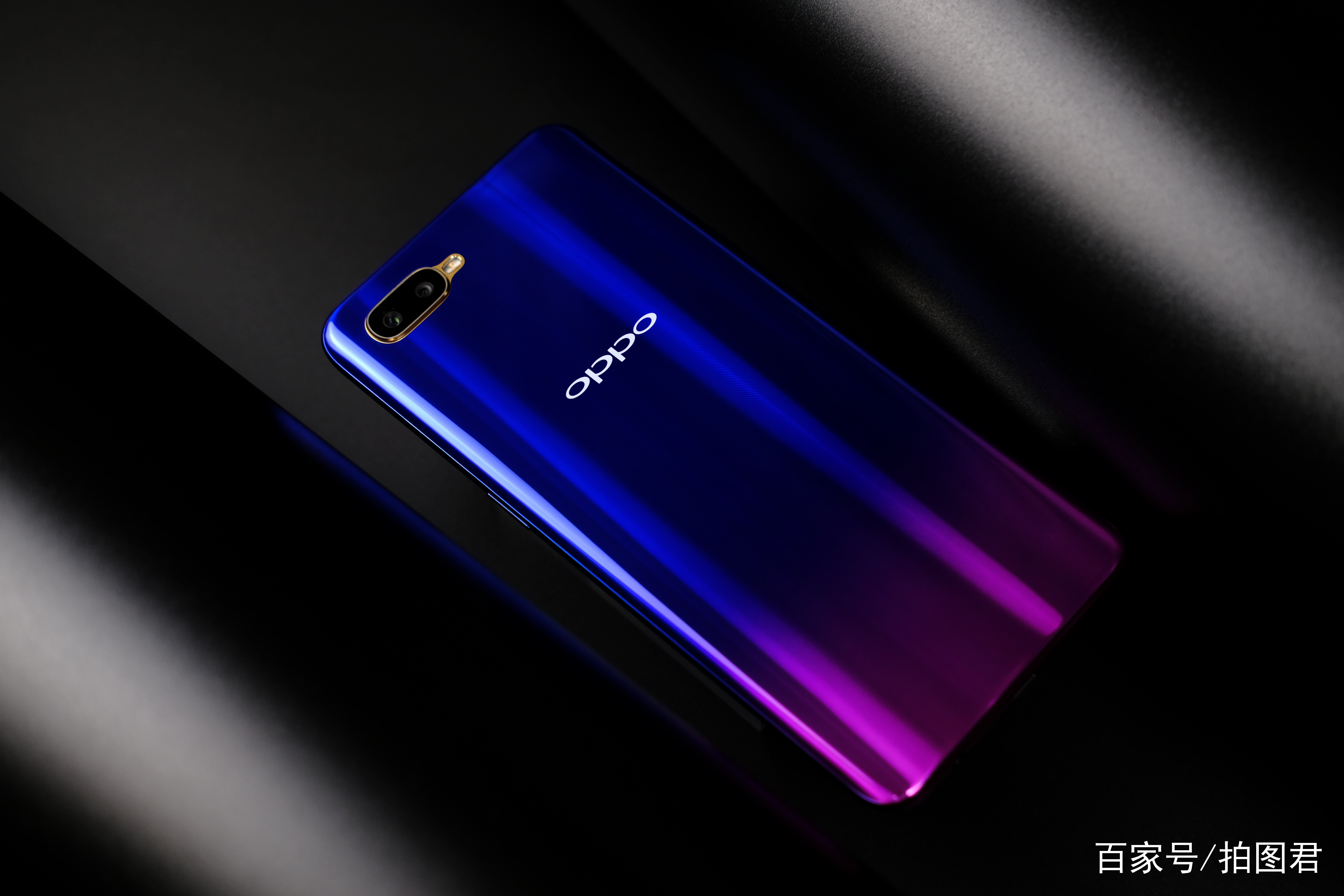 OPPO K1真机图赏:3D光影流转设计,水滴屏与