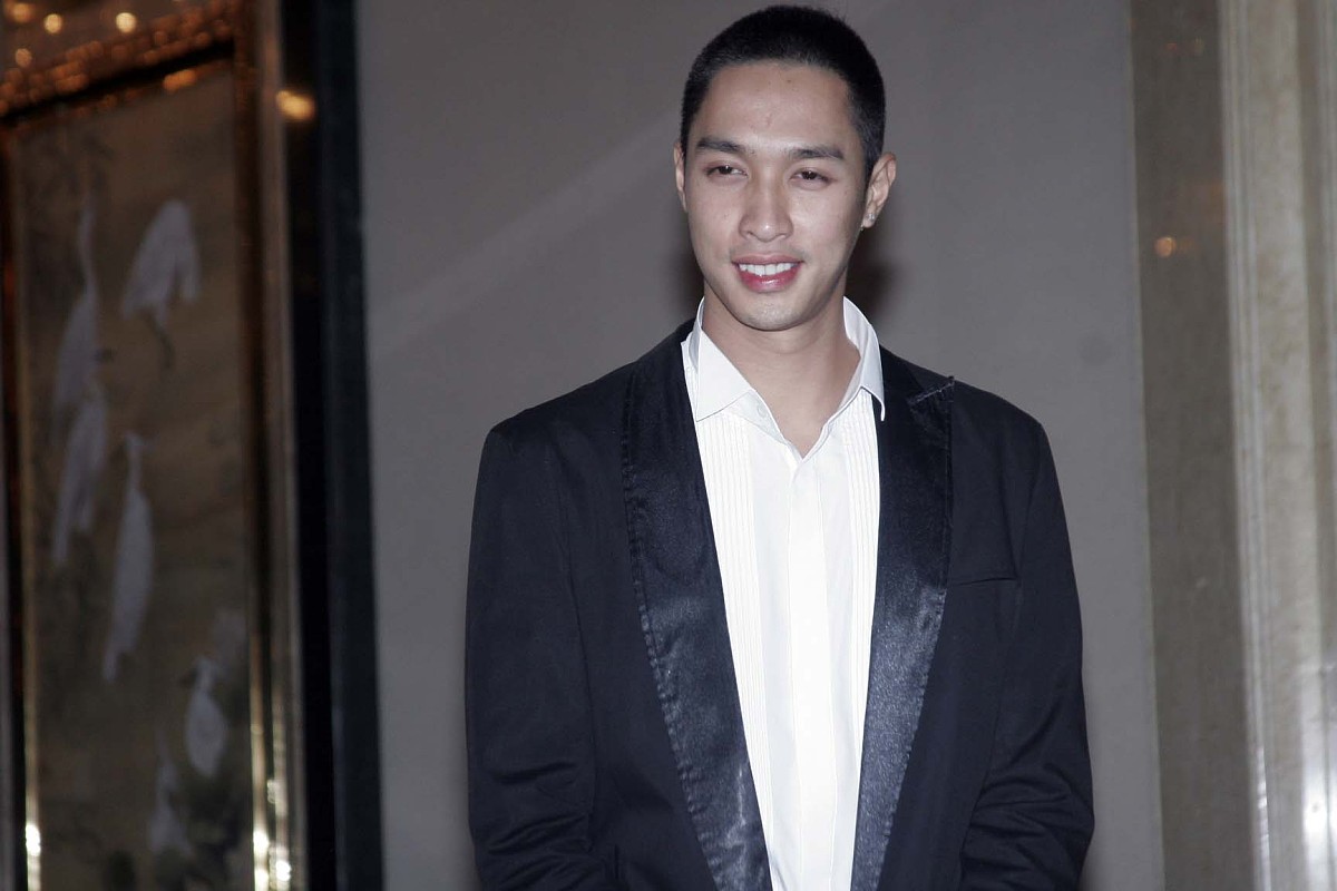 求助：谁能成为她的女朋友？