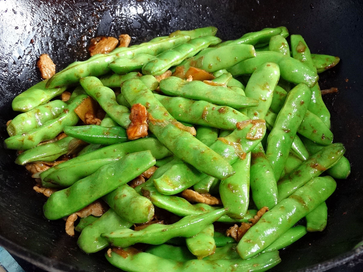 炖豆角要先焯一下豆角吗，