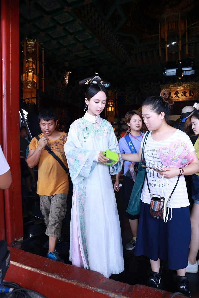 成毅《莲花楼》vs杨紫《长相思》:谁将爆款？