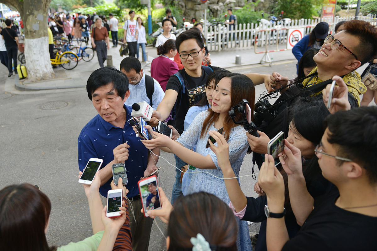 300字以上作文开头结尾：关于心愿的精彩表达