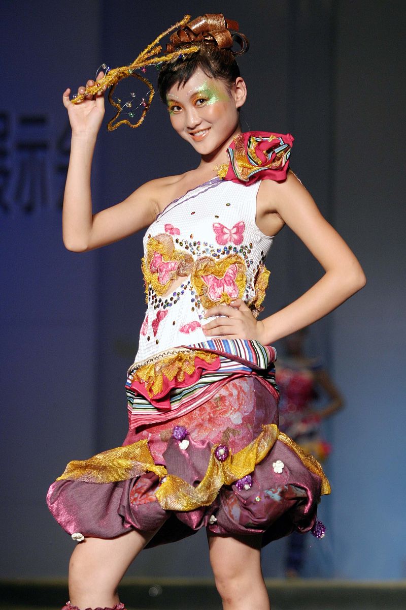 广西艺术学校2021年报名需要满足哪些条件