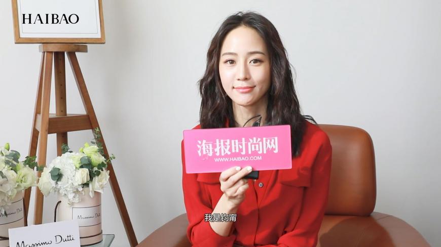 能把万年款大衣穿出女神气场,但耿直起来的张钧甯其实这么可爱?