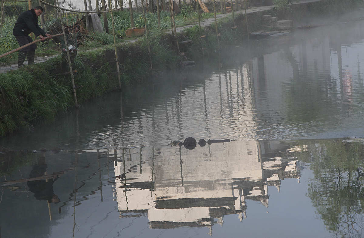 乡村家庭方面的生态文明教育应如何进行