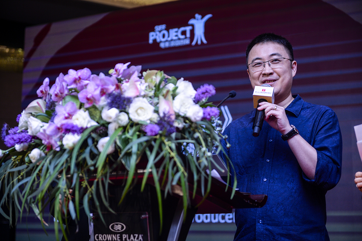 热点！罗振宇2023跨年演讲点赞新东方烹饪教学模式！