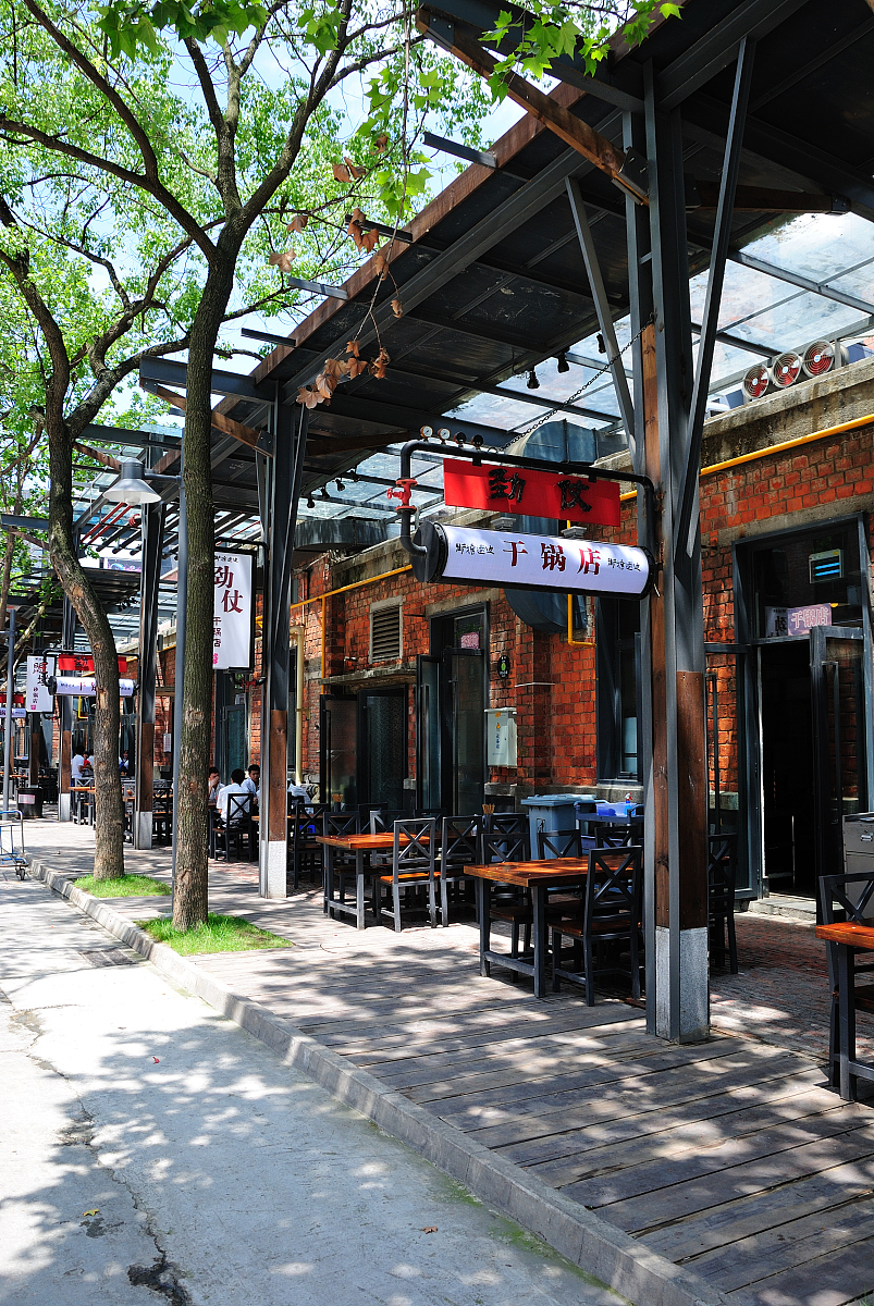 四川2022年男生能读什么中专学校