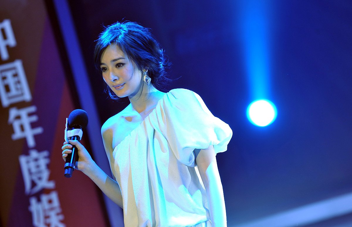 2011年3月7日,北京,2011第五届娱乐大典启动仪式举行.***_***杨幂+++_