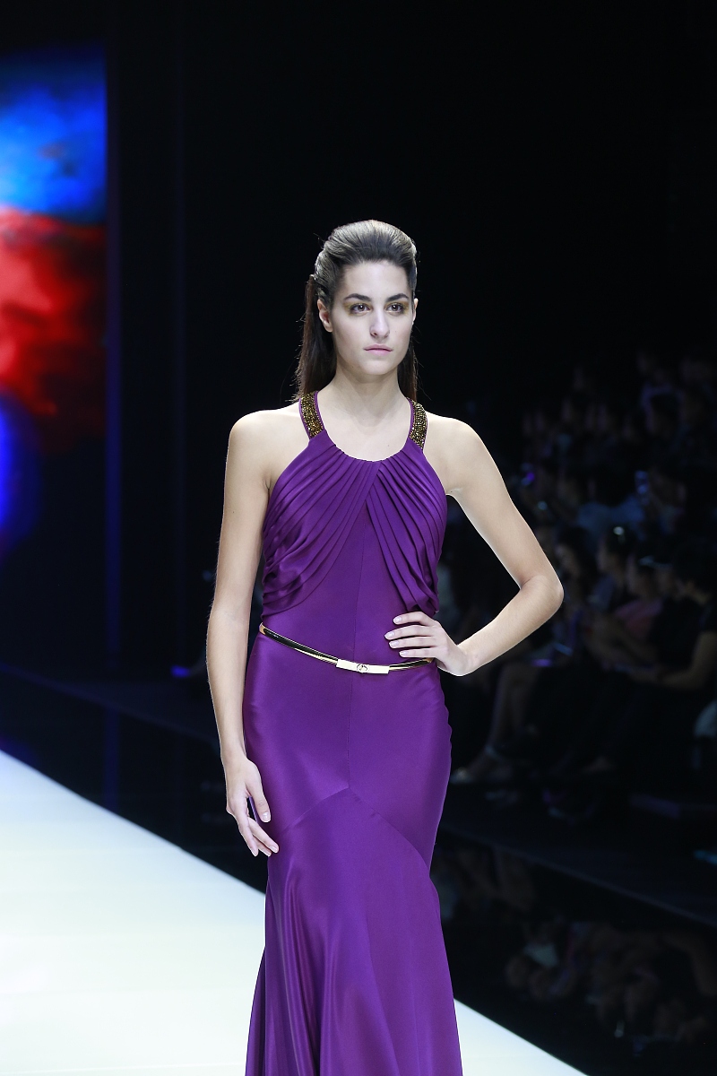 现在你是一名辩论选手你的辩题是痛苦是成长的必须请你写一篇一辩稿