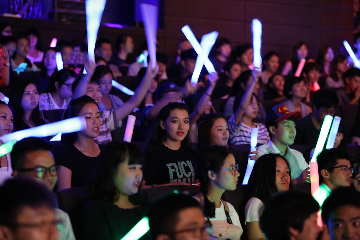 精彩绝伦！迎新晚会开场白，点燃新学期激情