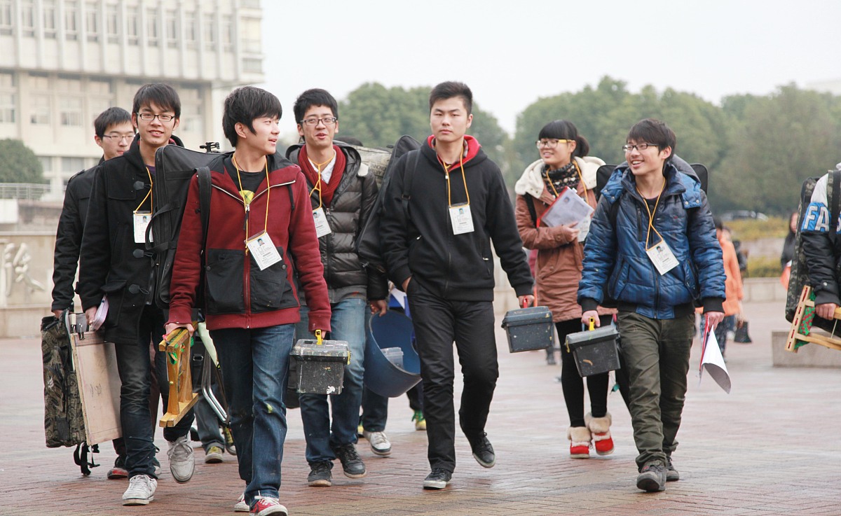 重庆市卫生技工学校美术教育用