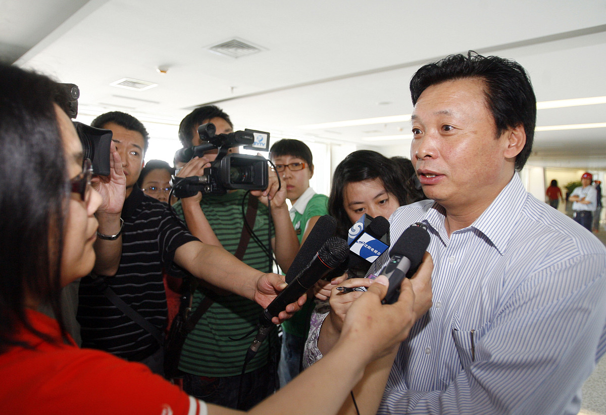 2007年6月6日,中国辽宁沈阳,北京奥组委官员视察2008北京奥运会沈阳赛
