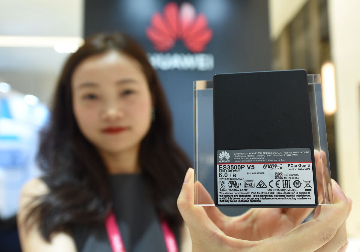 长期存储器原理详解：硬盘如何存储数据？