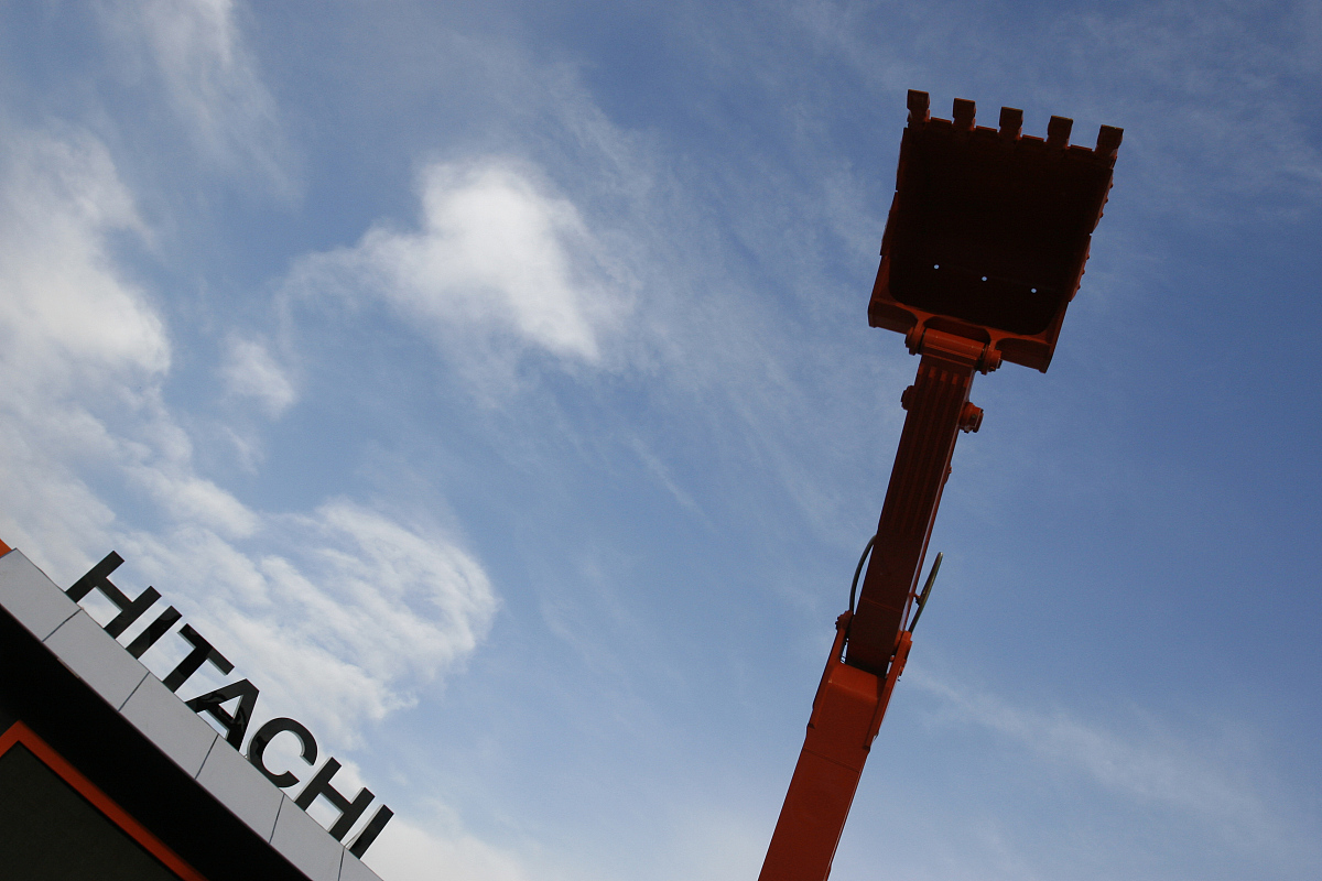 战略伙伴进入方式：契约式还是股权式？