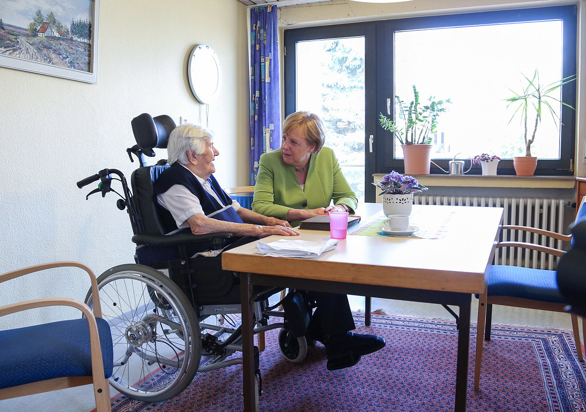 英国已康复为荣运动：庆祝康复者的成就，倡导包容与多元