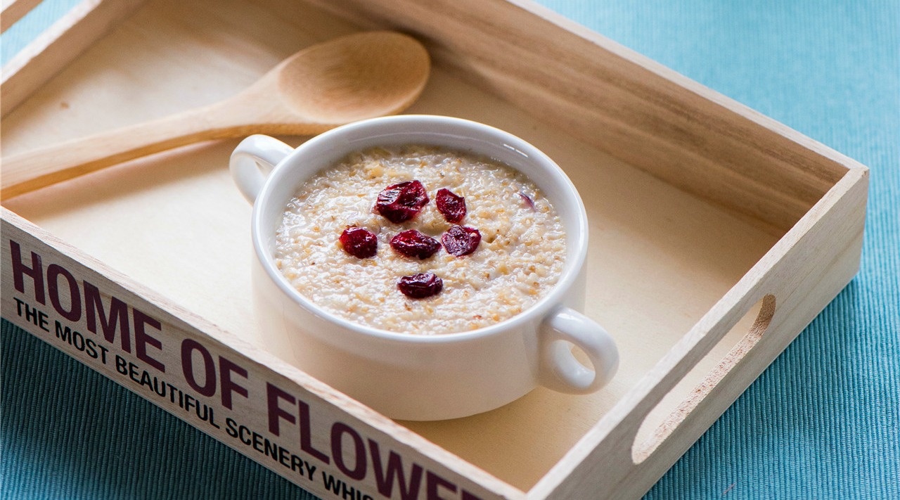 有人反映吃燕麦身体会发胖,究竟是怎么一回事呢?