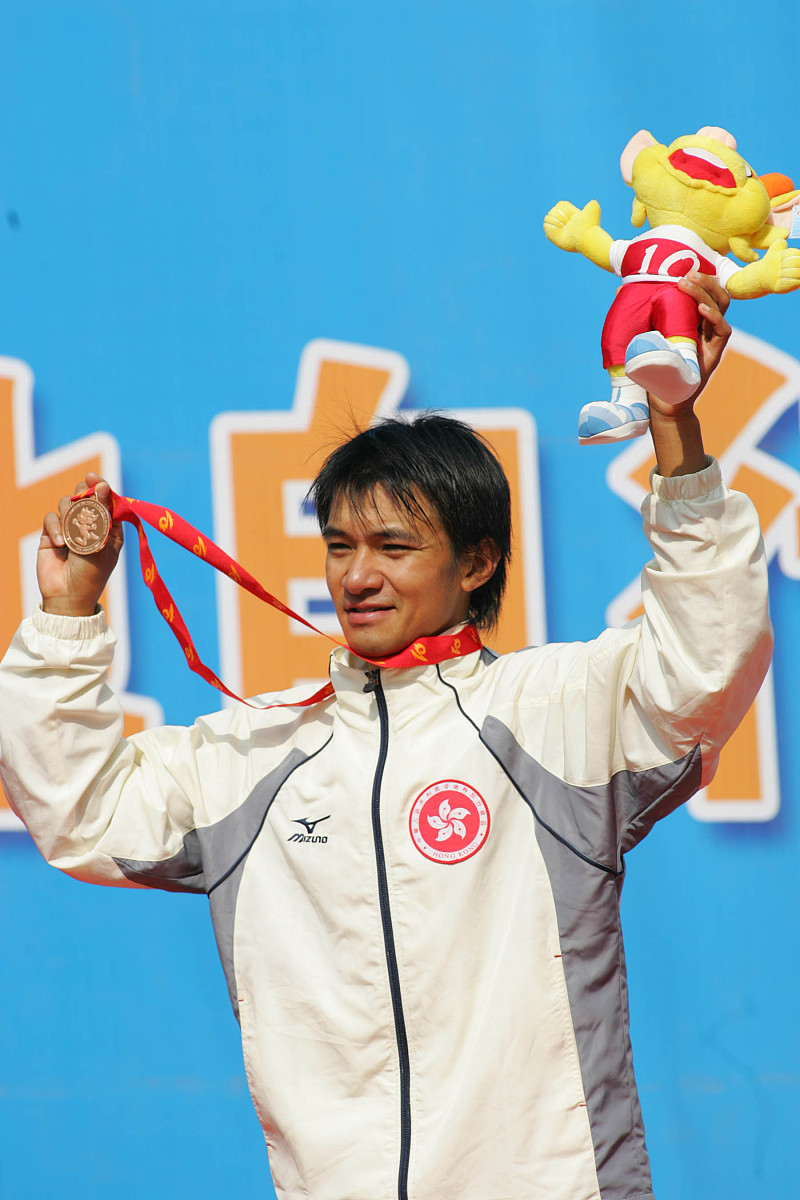 运动会加油稿150字 - 2篇激励人心的话语