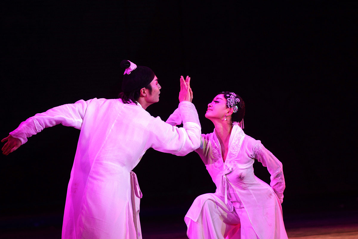 《牡丹亭》杜丽娘的人物分析 4000字