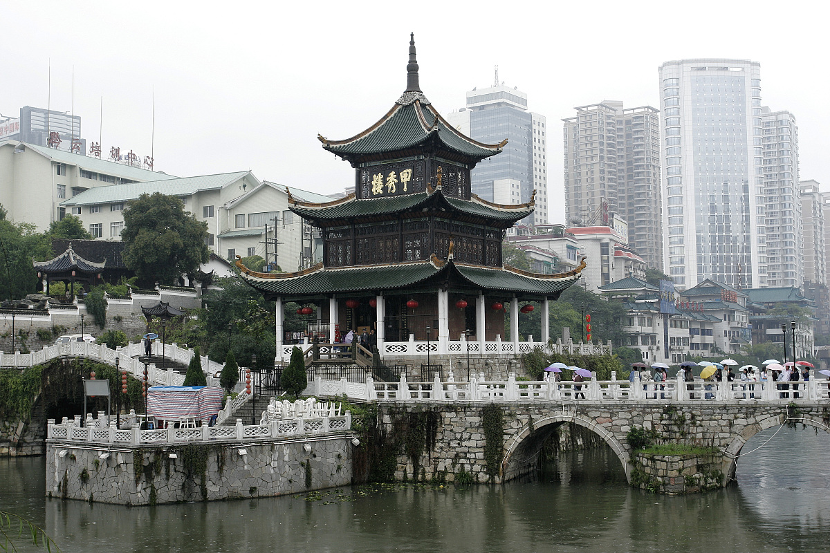 关于贵州贵阳机电总承包二级资质新办及转让内容详细一点字数