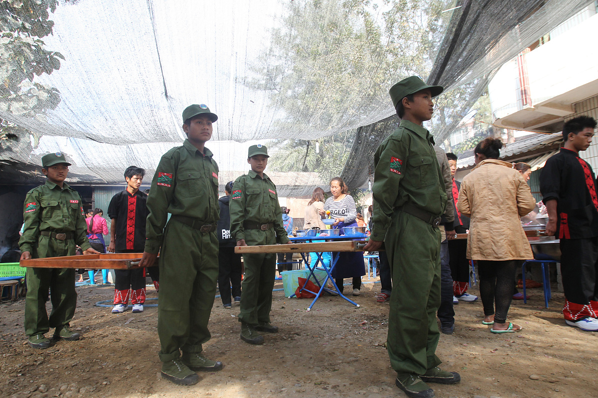 缅甸军方最高领导人：明昂山 - 缅甸政治核心人物