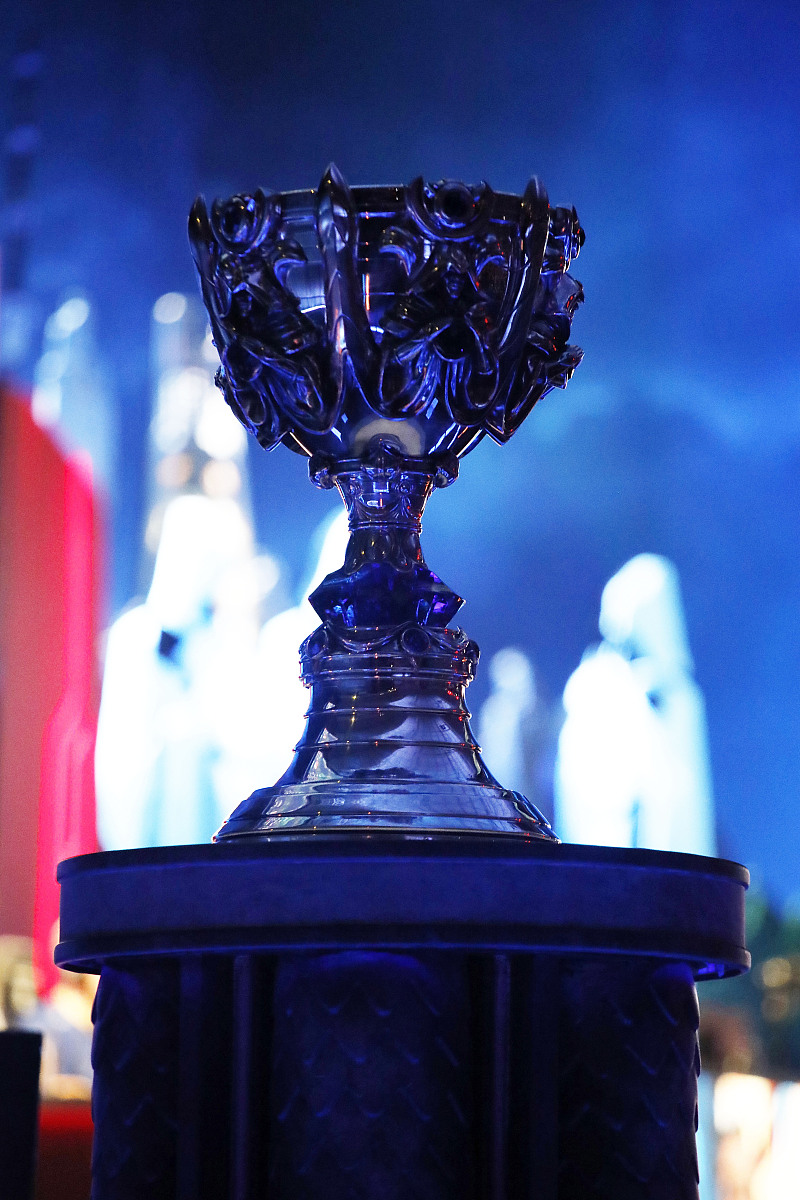 IG夺冠秘诀：S8世界赛冠军背后的关键因素分析